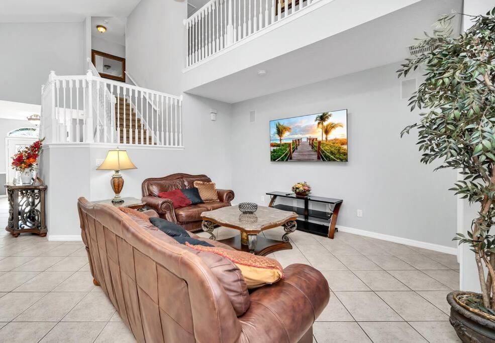 Villa Beautiful 6br Near